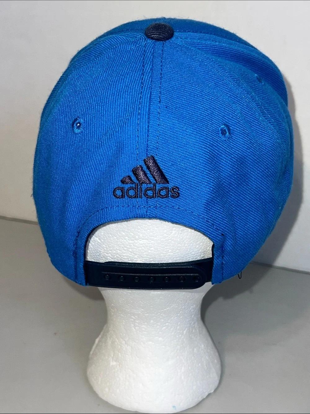 adidas OKC Thunder Men’s Blue and Navy Snapback Cap Wool Blend